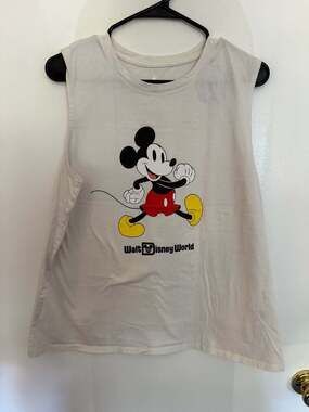 NEW Walt Disney World Shirt Adult Tank Top XL Beige Mickey Mouse Parks